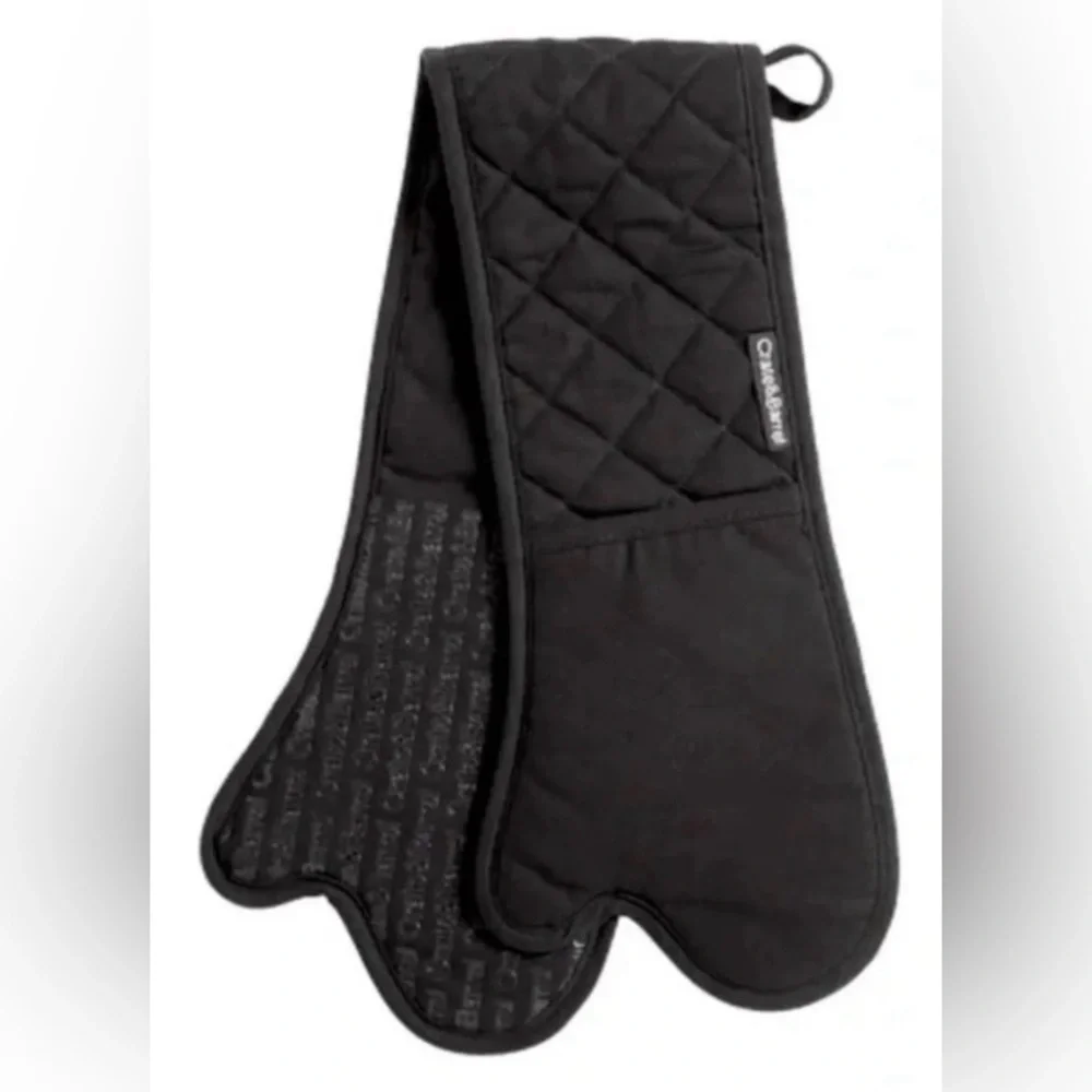 Crate&Barrel Silicone Double Grip Quilted Oven Mitts -New